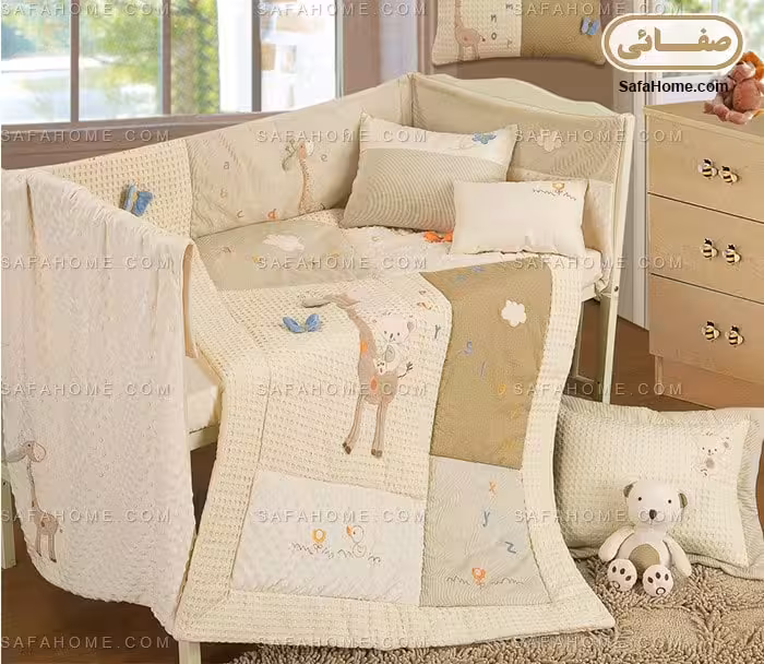 روتختی نوزاد 6 تکه طرح زرافه کرم