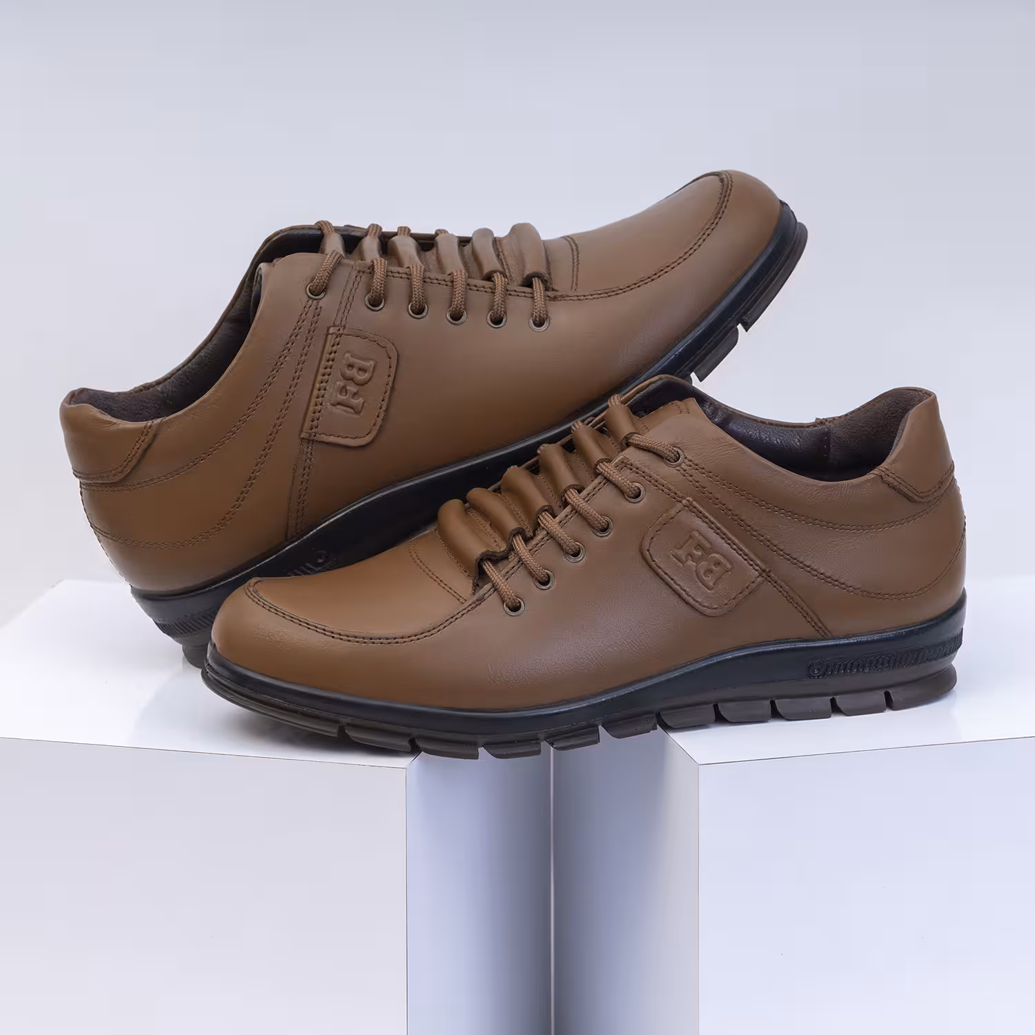 کفش چرم مردانه اسپرت کد SP182TN رنگ عسلی