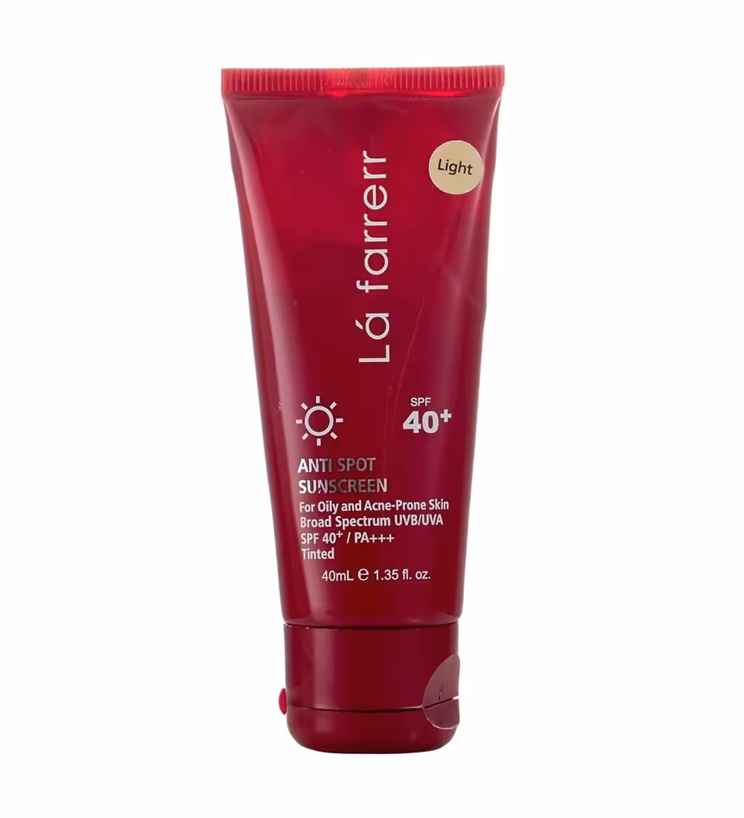 لافارر-ضدافتاب SPF40 پوست چرب روشن