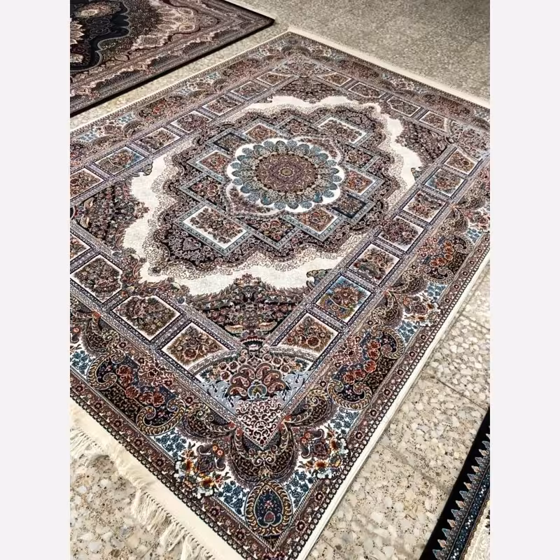 فرش ماشینی کاشان700شانه100درصدآکرلیک طرح حوض نقره کرم6متری(باارسال رایگان)