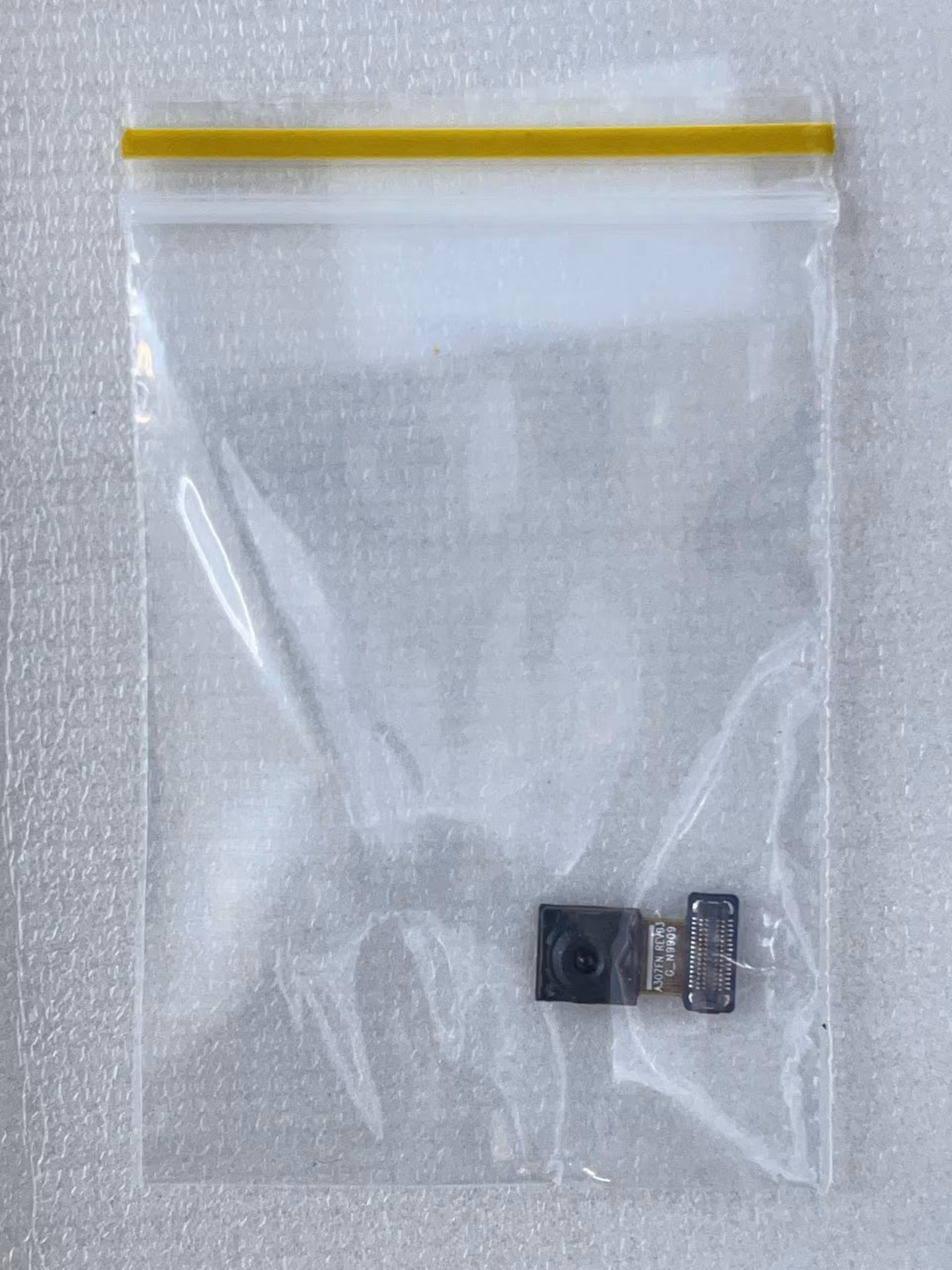 دوربین سلفی سامسونگ مدل A30s (A307) ا Samsung A30s (A307) Front Camera اصل و فابریک روکاری &#8220;اصالت کالا&#8221;:&#8221;اصل&#8221;