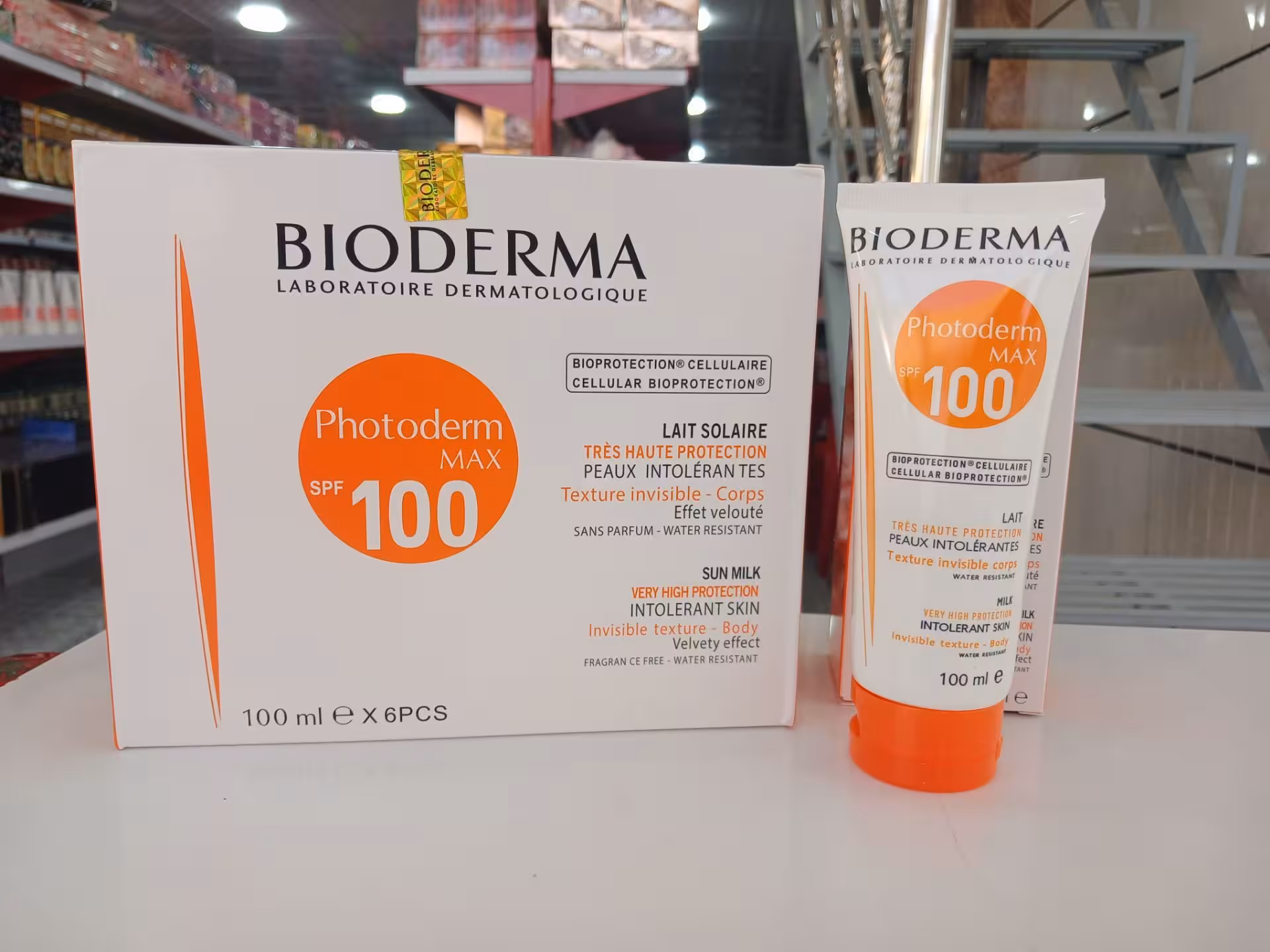 ضدآفتاب بیودرما بی رنگ سایز بزرگ