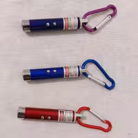 لیزر پوینتر 3  کاره لیزر اسباب بازی و تست اسکناس و چراغ قوه آویز دار  جاکلیدی 3 حالت نور 