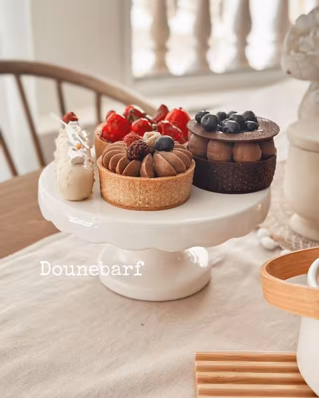 ظرف سرامیکی پایه دار(K14004)