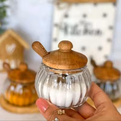 جاادویه شیشه ای ،با درب و قاشق و چوبی