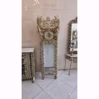 بوفه ساعت دار طرح طاووس با ضخامت بالا، رنگ ثابت و روکش برنز، محصول اصفهان