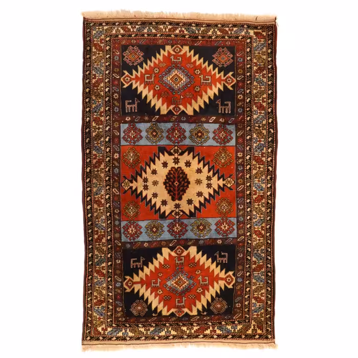 فرش دستباف کرمانج دو و نیم متری طرح حوضی