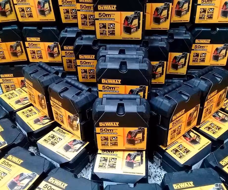 تراز لیزری 50-20 متری نور قرمز اصلی دیوالت مدل DW088CG