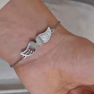 دستبند بال فرشته پلاک دار استیل شن پاش کد 03 - رنگ ثابت ضد حساسیت