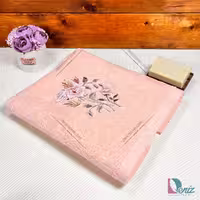 حوله دستی طرح ریحانا رنگ گلبهی روشن