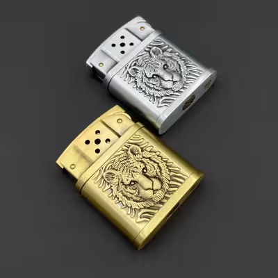 فندک مدل کلاسیک طرح شیر کد DKD-851