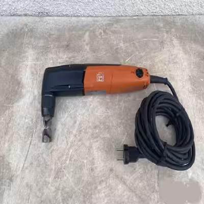 قیچی برقی عمود بر فاین مدل  BLK 1.6E