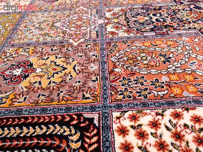 فرش ماشینی زمرد مشهد طرح خشتی مدل ترنج زمینه آبی