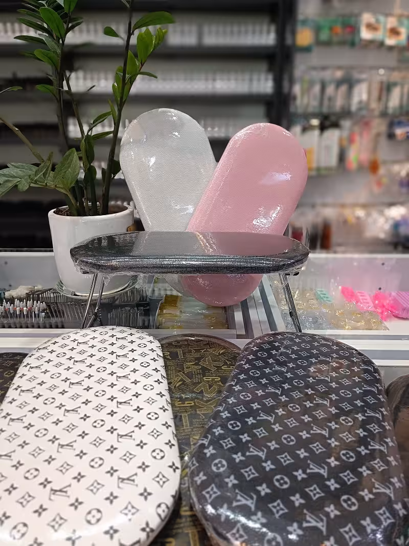 زیر دستی روسی پایه تاشو زیردستی کاشت ناخن