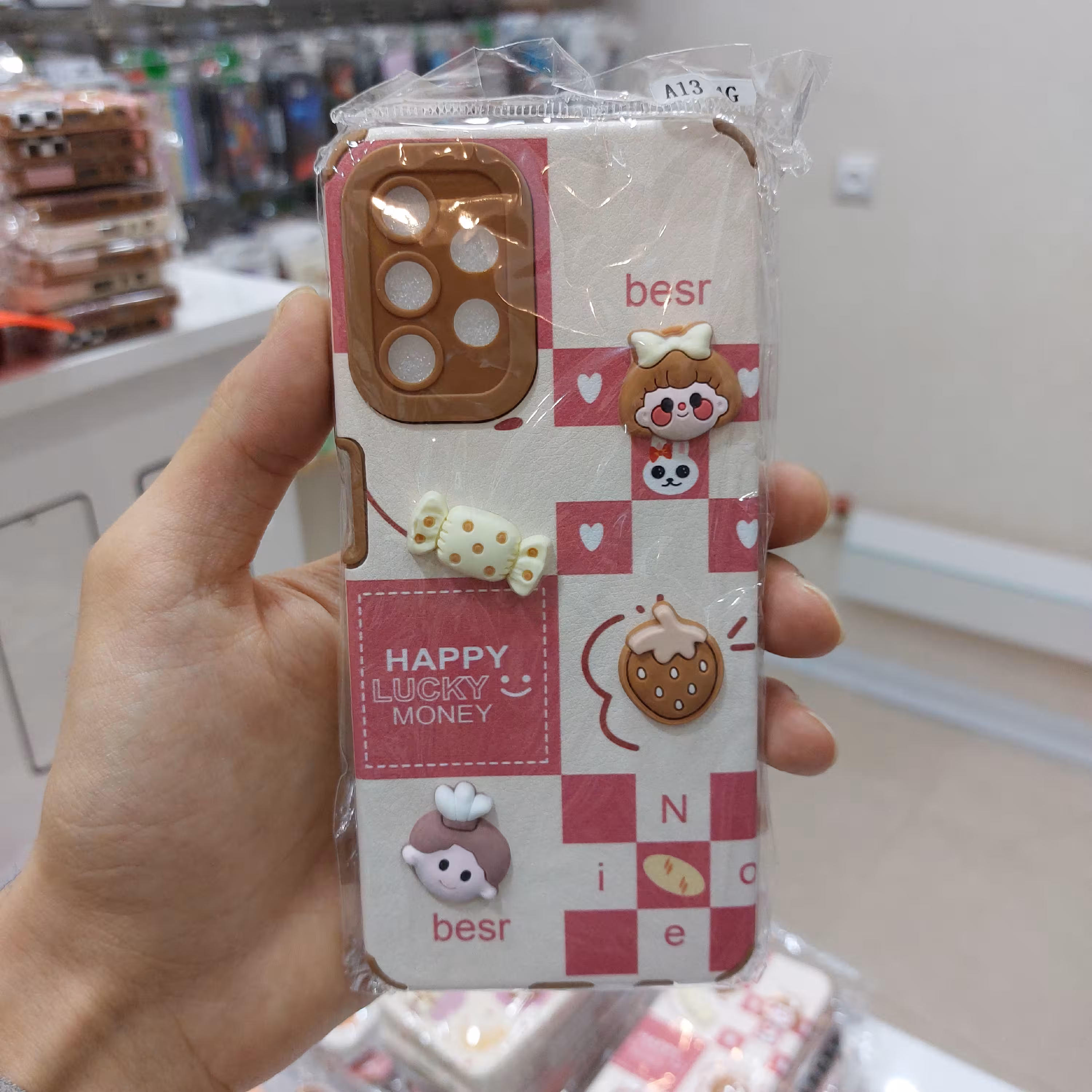 گارد فانتزی عروسکی مینیمال برجسته A13 4g