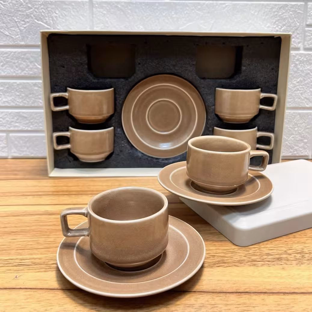ست چایخوری و قهوه خوری 12 پارچه سرامیکی قهوه‌ای (کد چایخوری5463-قهوه خوری5462)