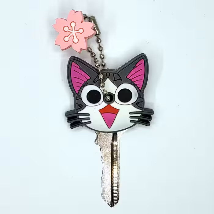 کاور کلید مدل Cute Cat T04 به همراه آویز مجموعه 2 عددی