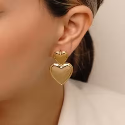 گوشواره آویز طلایی طرح قلب دوگانه