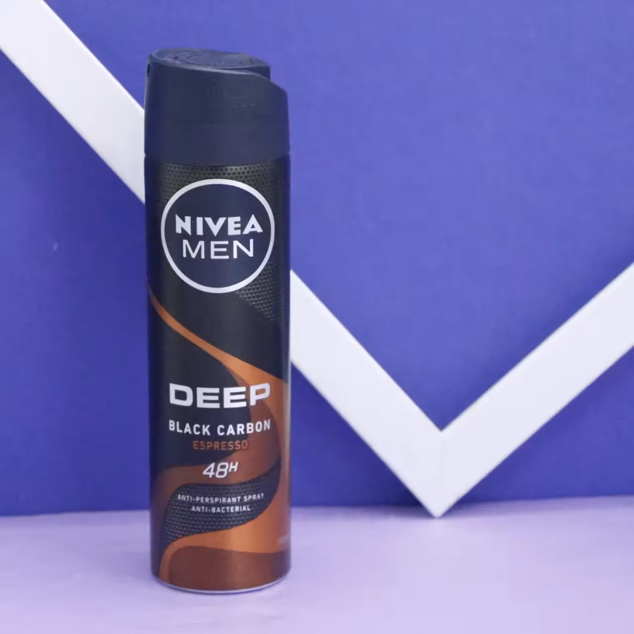 اسپری نیوا deep black carbon espresso نیوآ 150 میل 90955