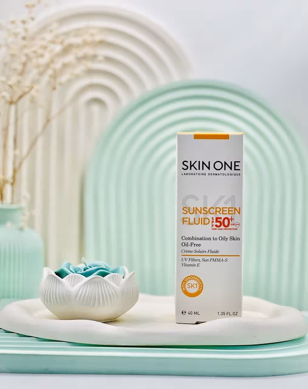 خرید فلوئید ضد آفتاب SPF50 اسکین وان مناسب پوست‌ چرب 40 میلی‌لیتر -