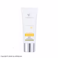 ضد آفتاب بی رنگ SPF50 اترنوسل مناسب پوست چرب 40 میلی