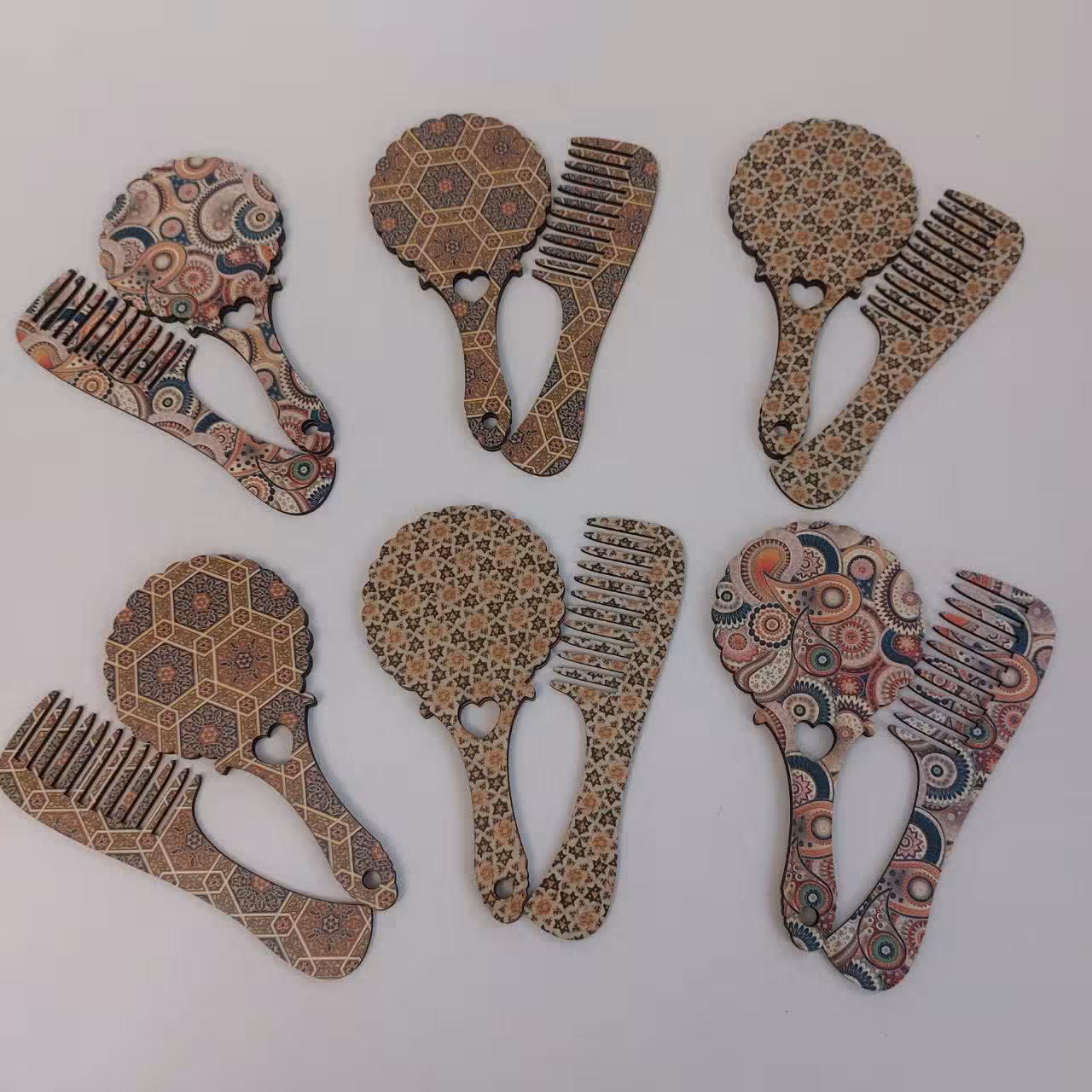 ست آینه و شونه چوبی