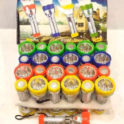 چراغ قوه نقره ای