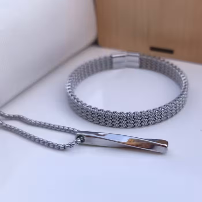 ست دستبند و گردنبند پسرانه استیل نقره ای