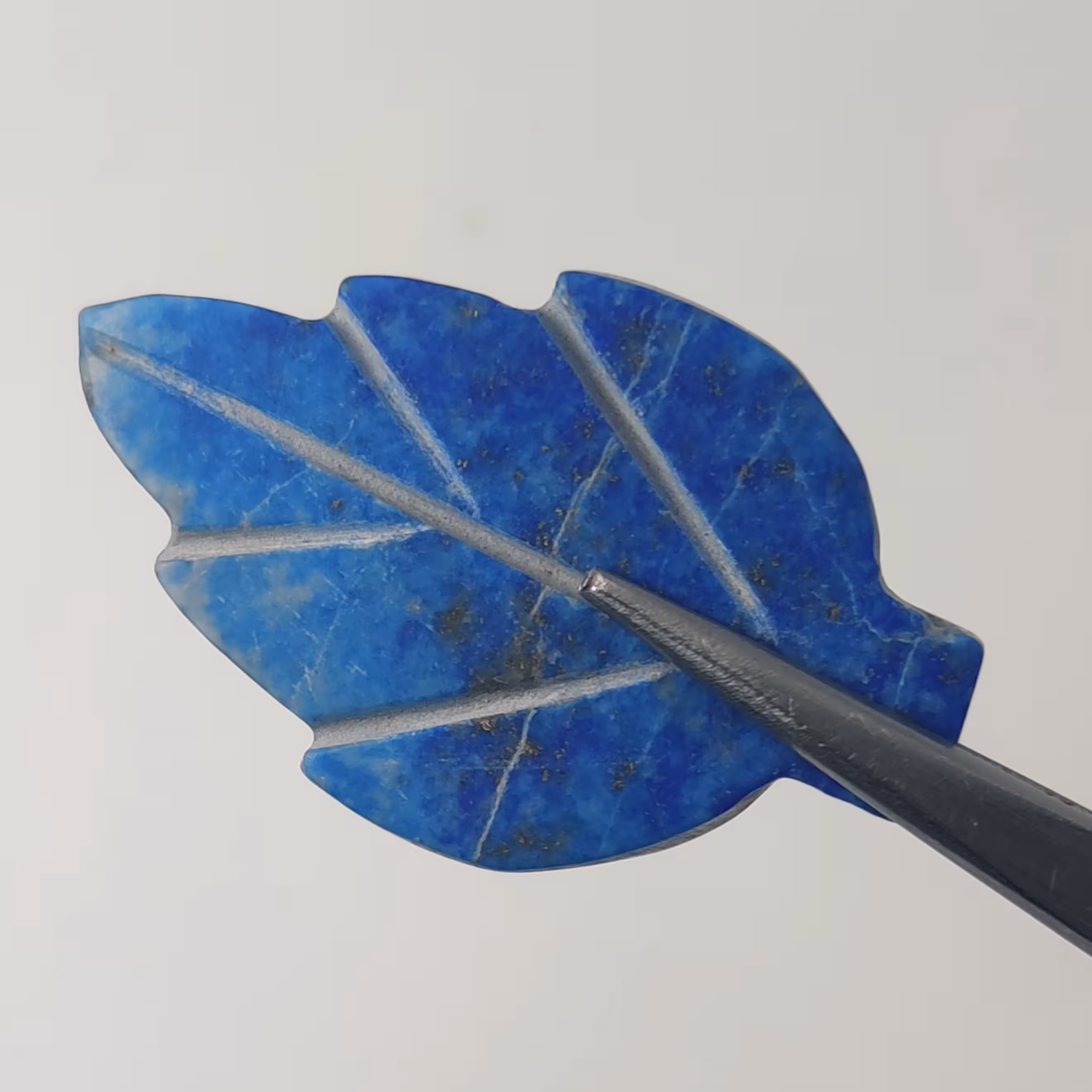 کاروینگ سنگ لاجورد معدنی (طرح مفهومی برگ) 