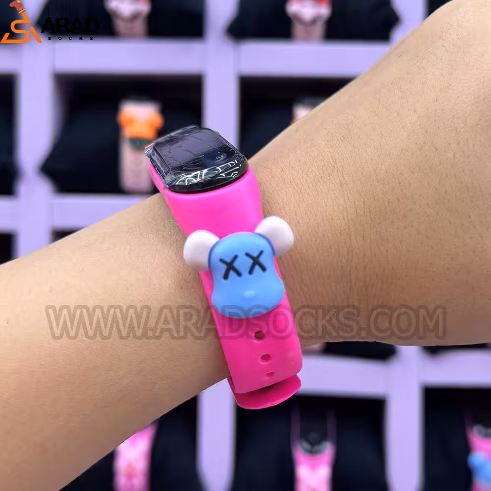 ساعت دیجیتالی صورتی