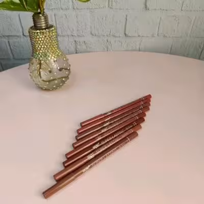 مداد شمعی لب آرت اسکین