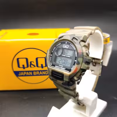ساعت مچی دیجیتال کیو اند کیو مدل M153J010Y