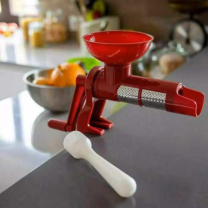 آب گوجه گیری سایز کوچک (پست پیشتاز پس کرایه)