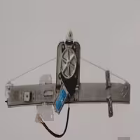 شیشه بالابر برقی جلو سمت راست خودرو تیبا (طرح زانتیا) SKC (سبزوار) اصلی کد 116333