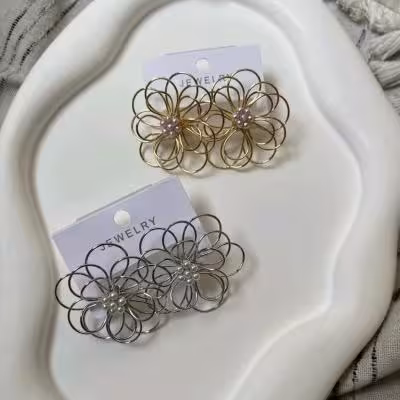 گـوشواره طرح گل