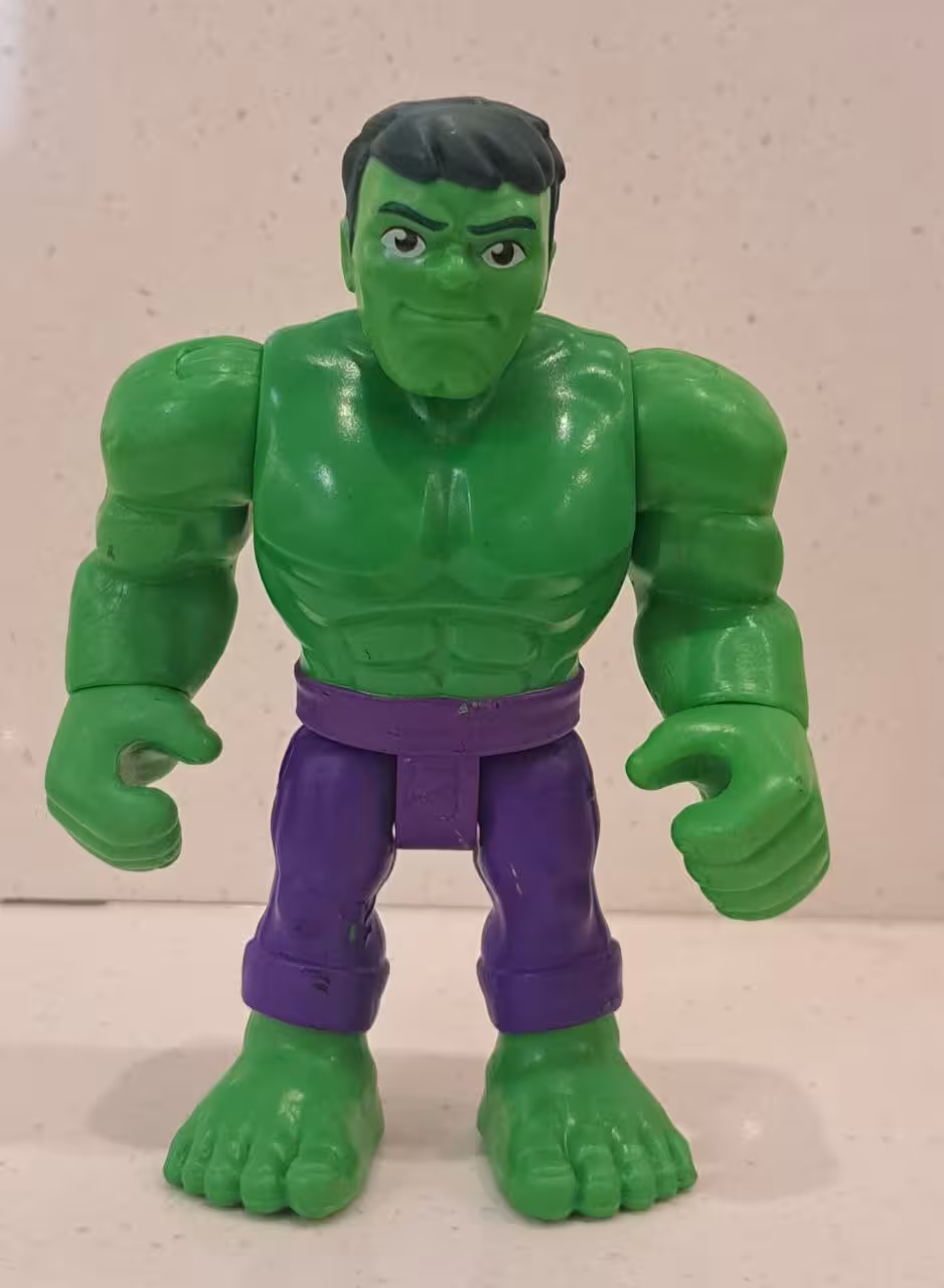 فیگور 12 سانتی هالک hasbro