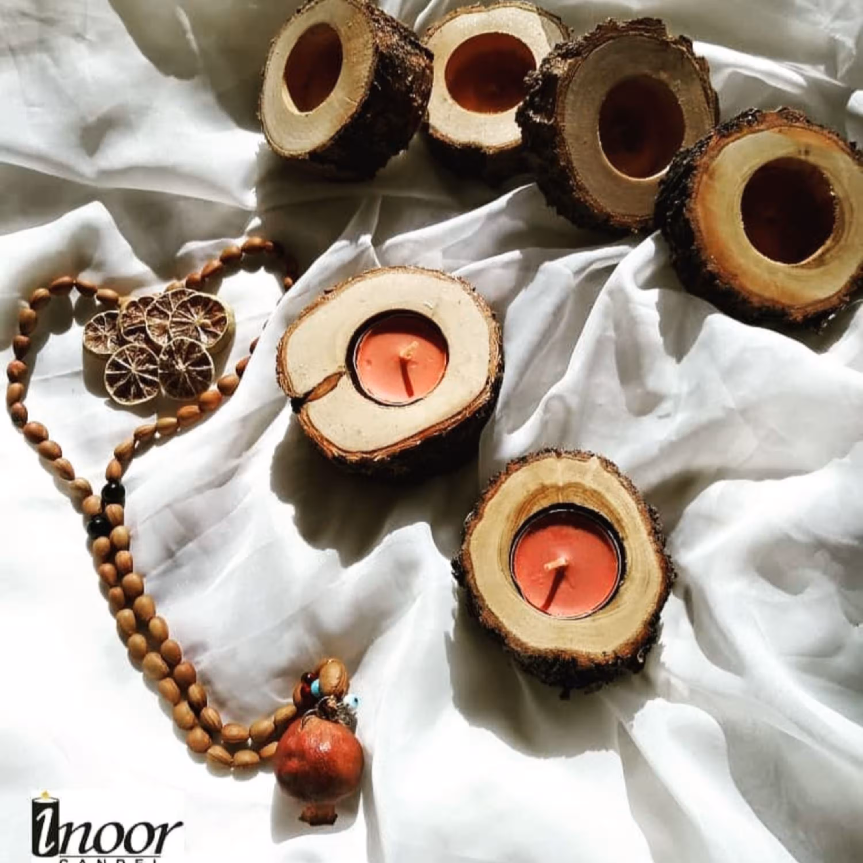 جاوارمری چوبی (جنس درخت زردآلو)