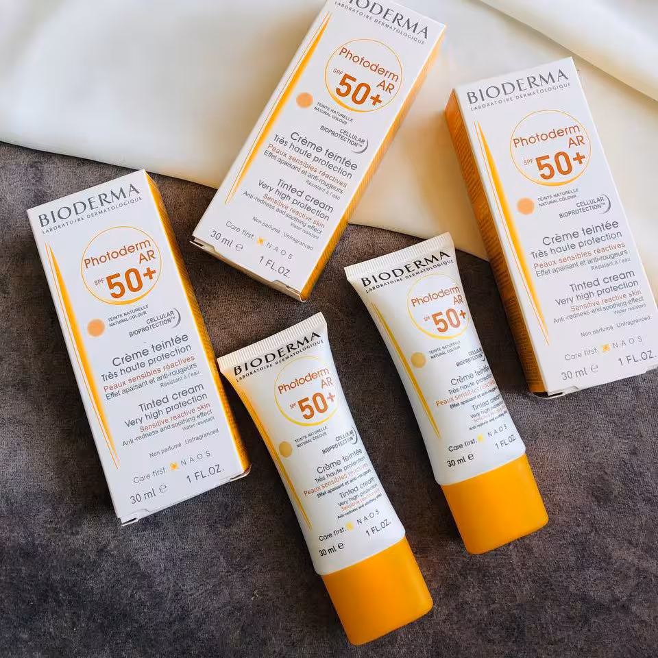 ضد آفتاب بیودرما با SPF 50 ( اصلی)