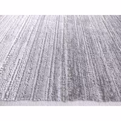 فرش ماشینی زمرد مشهد مدل NO006 زمینه نقره ای