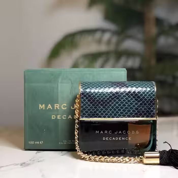 عطر و ادکلن هاردباکس مارک جاکوبز دکادنس | Marc Jacobs Decadence حجم 100 میل