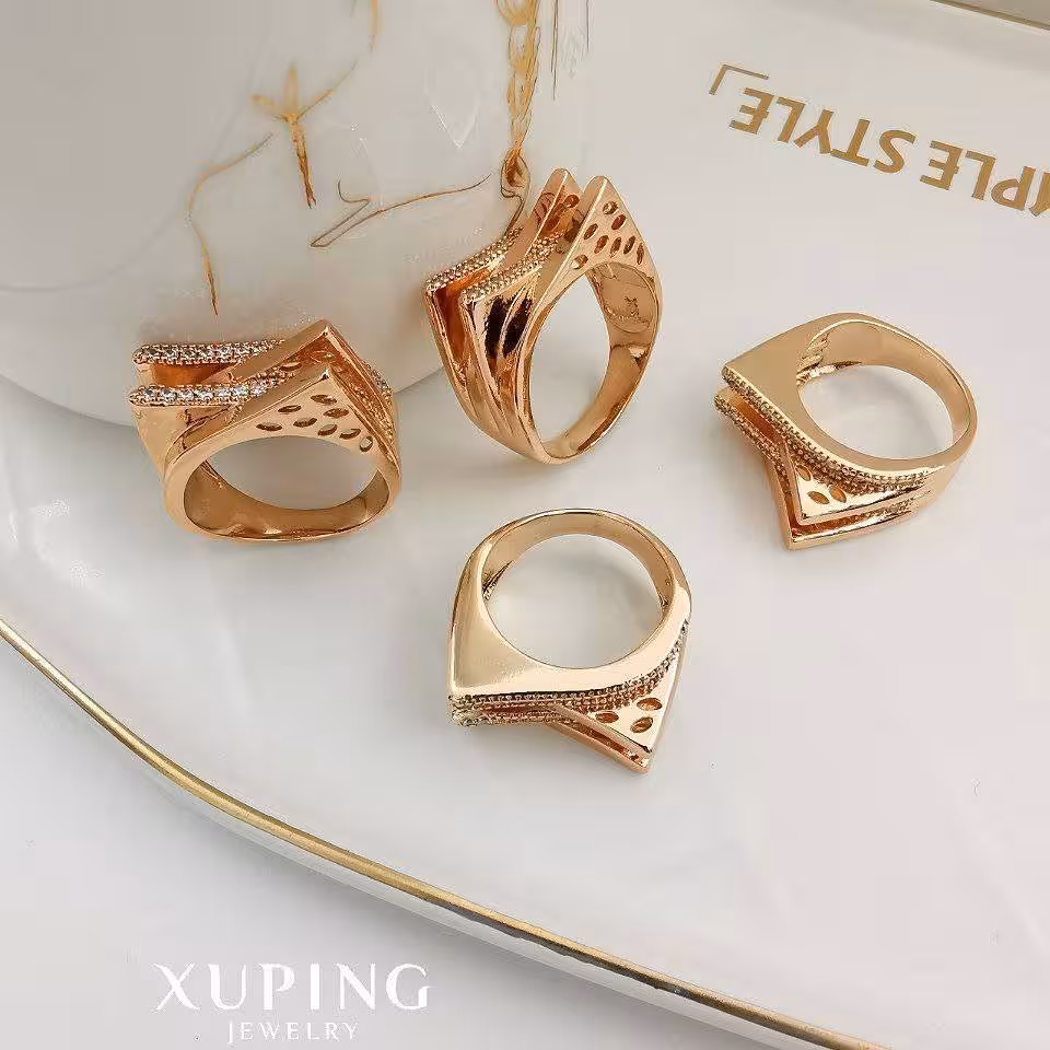 انگشتر نگیندار طرح طلای ژوپینگ