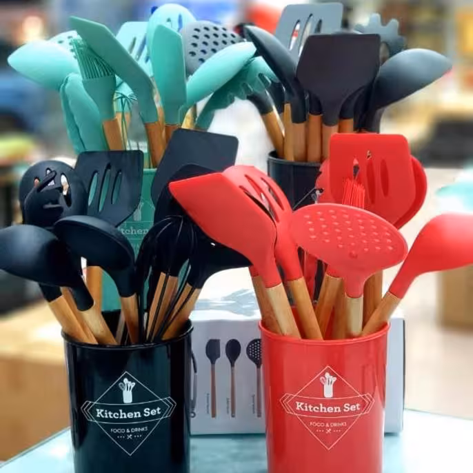 کفگیر و ملاقه سیلیکونی نسوز  دسته بامبو خارجی