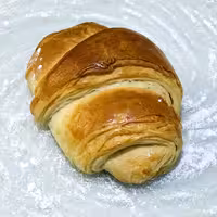 کروسان سایز  متوسط (ارسال به صورت پس کرایه)