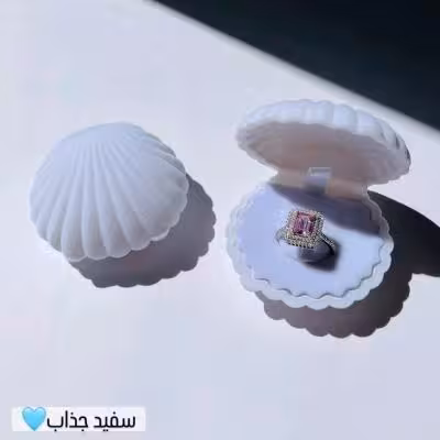 جعبه انگشتر و پلاکی مخمل صدفی