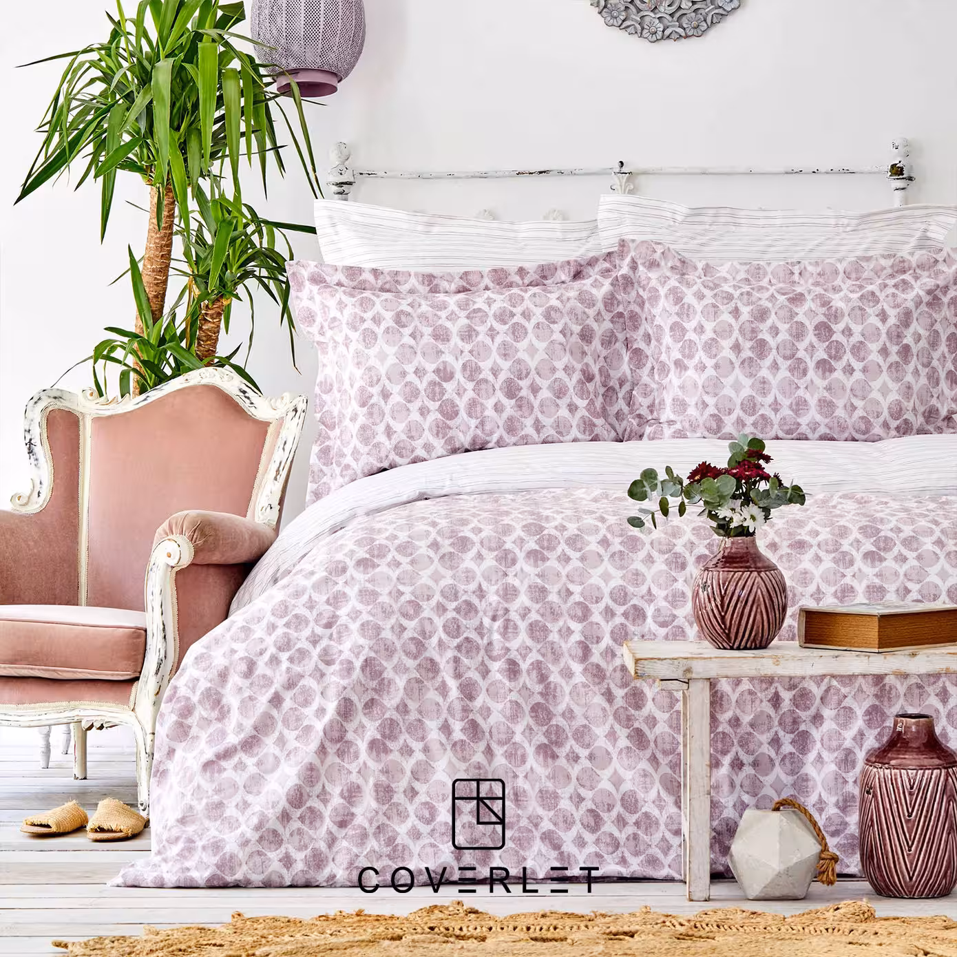 روتختی صورتی طرح‌دار کاوری دونفره مدل Amanda