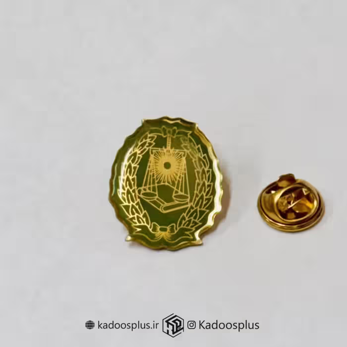 بج سینه سبز کانون وکلای دادگستری