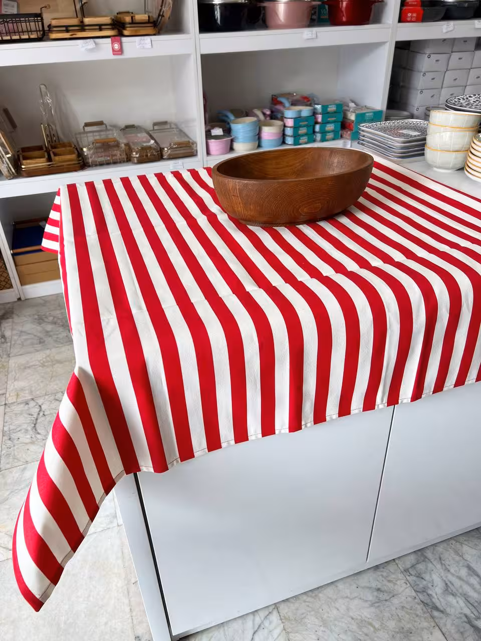 رومیزی داک- راه راه قرمز