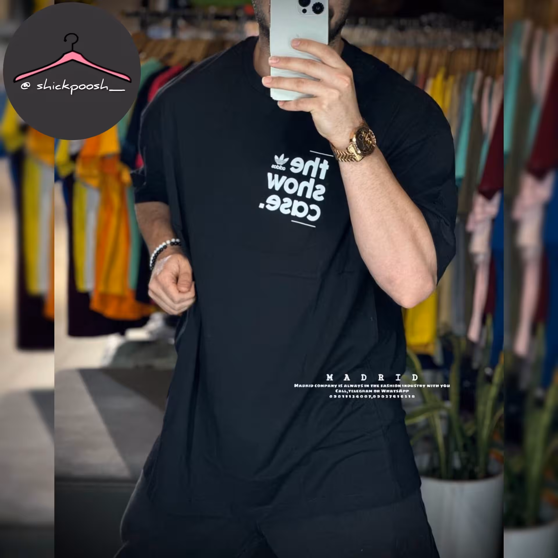 تیشرت مردانه نخ پنبه با طراحی شیک و خاص طرح The Show Case تک رنگ مشکی