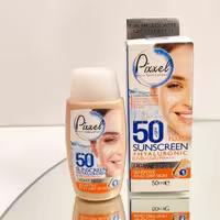 کرم ضد افتاب پیکسل پوست خشک و حساس 50 میل SPF50 رنگ بژ طبیعی