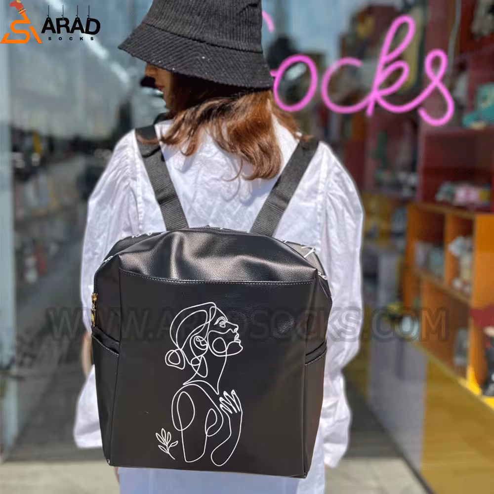 کوله پشتی چرم طرح مینیمال 1